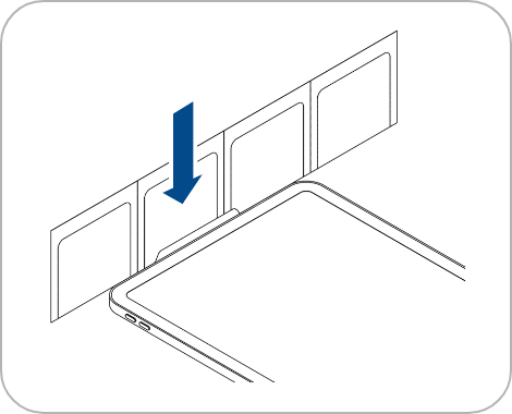 差し込むだけで完結 操作は驚くほどシンプルに